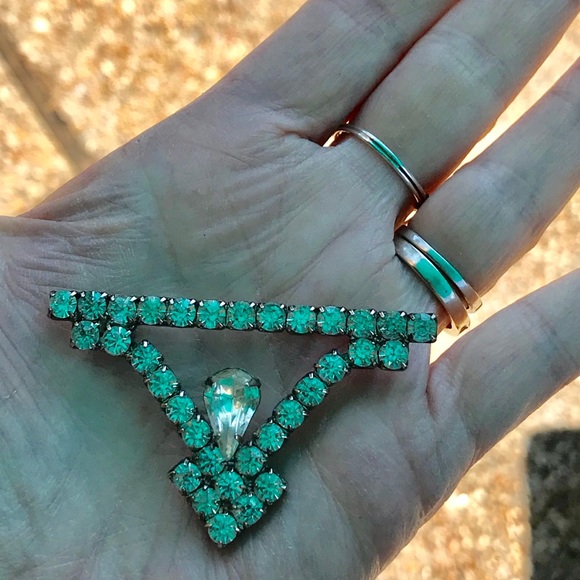 Large Vintage Rhinestone Pin - Picture 2 of 5